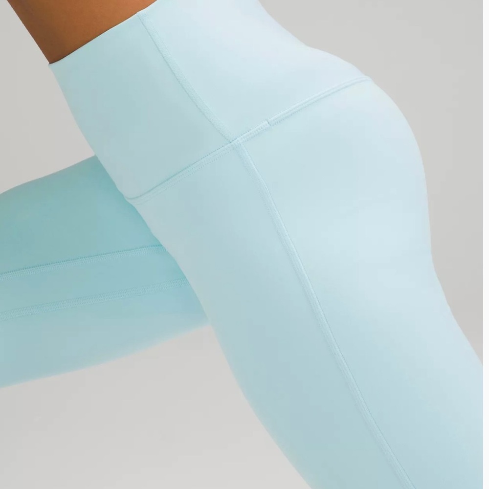 NWTs LULULEMON Align HR Pant 25” Ice Blue Size 6 NWT